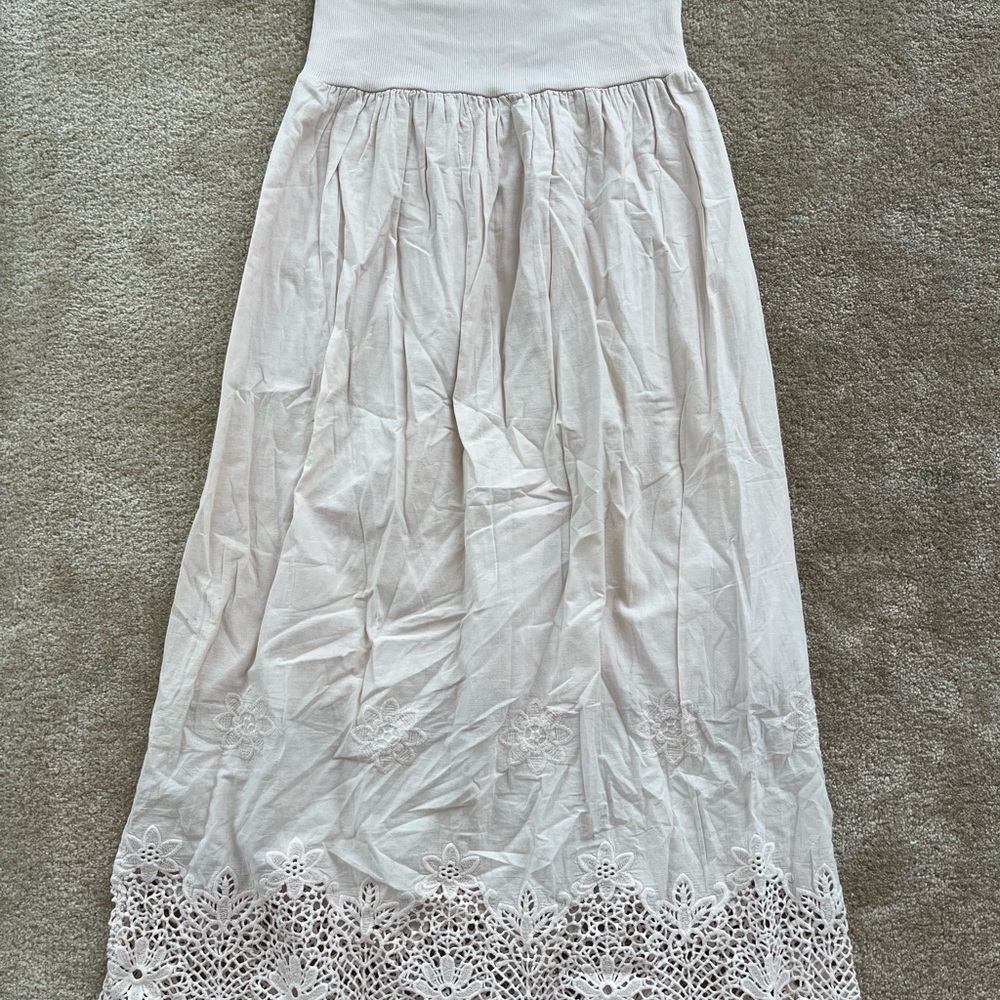 Long skirt with knitted borders